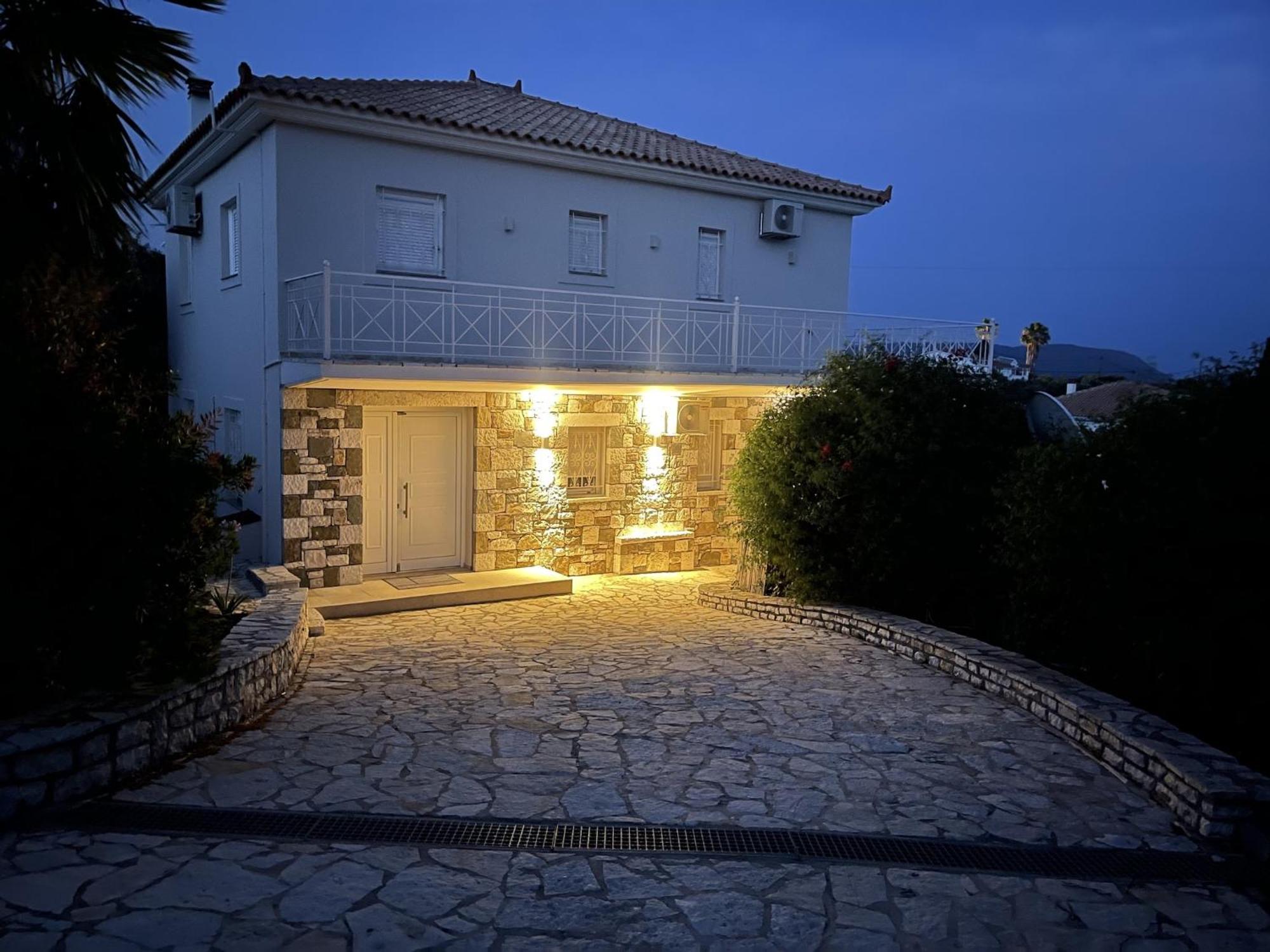 Luxurious Villa In Peloponnese With Swimming Pool Kamaria  Екстер'єр фото